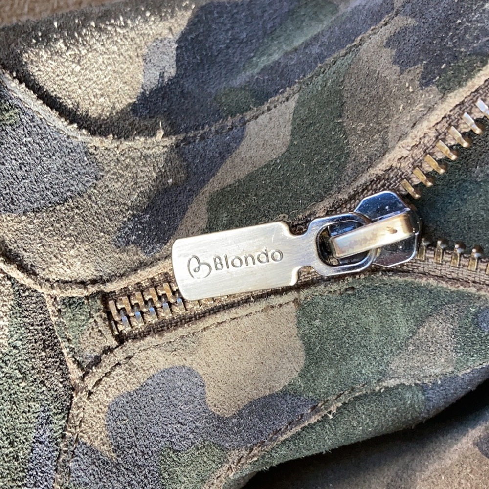 BLONDO Glenda Suede Camo Printed Waterproof Wedge Platform Sneakers Size 8.5 - Picture 8 of 13